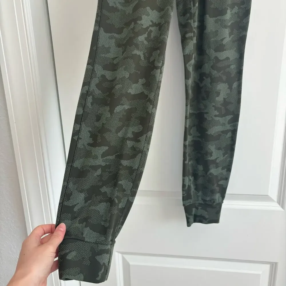 Lululemon‎ Ready To High-Rise Jogger Sz 4 Camo Athleisure Workout